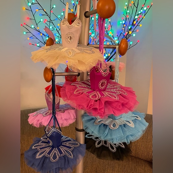 🖤🩰Black Tiny Dancer Decorative Ornament🩰🖤 - Picture 2 of 8